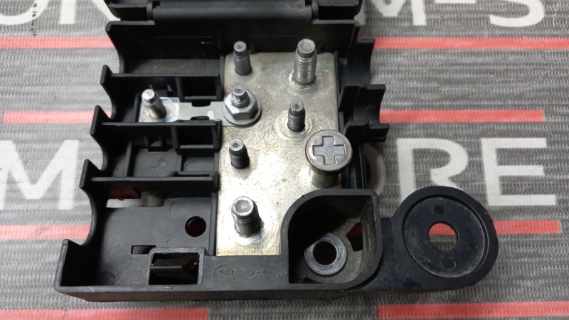 Клемма аккумулятора плюс, 500 рублей, Красноярск