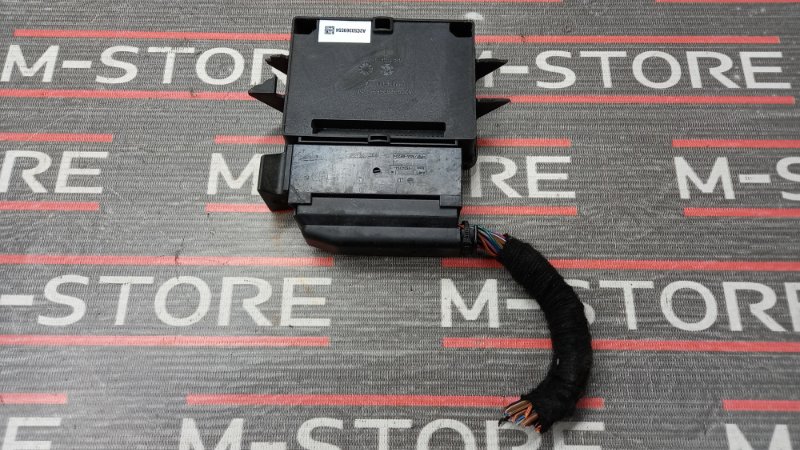 Блок управления стояночным тормозом, 500 рублей, Красноярск