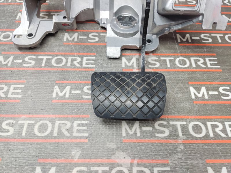 педаль тормоза, 670 рублей, Красноярск