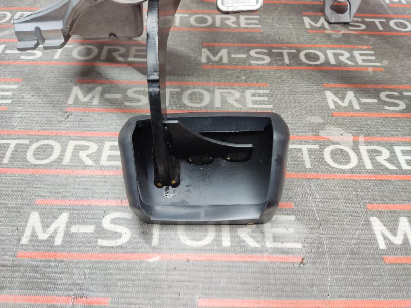 педаль тормоза, 670 рублей, Красноярск