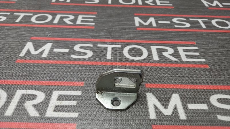 петля замка багажника, 190 рублей, Красноярск