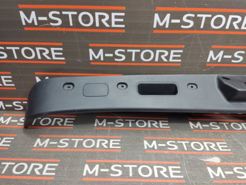 Накладка двери багажника, 540 рублей, Красноярск