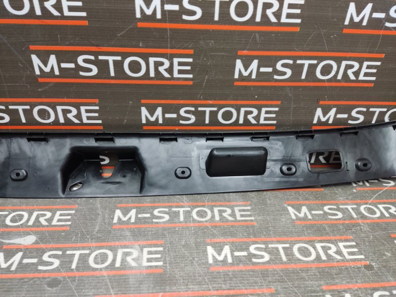 Накладка двери багажника, 540 рублей, Красноярск