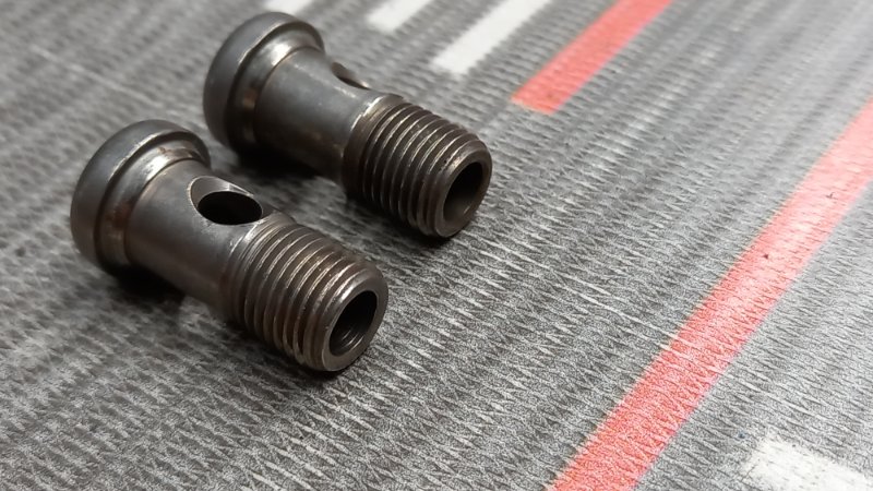 Болты и гайки ДВС, 100 рублей, Красноярск