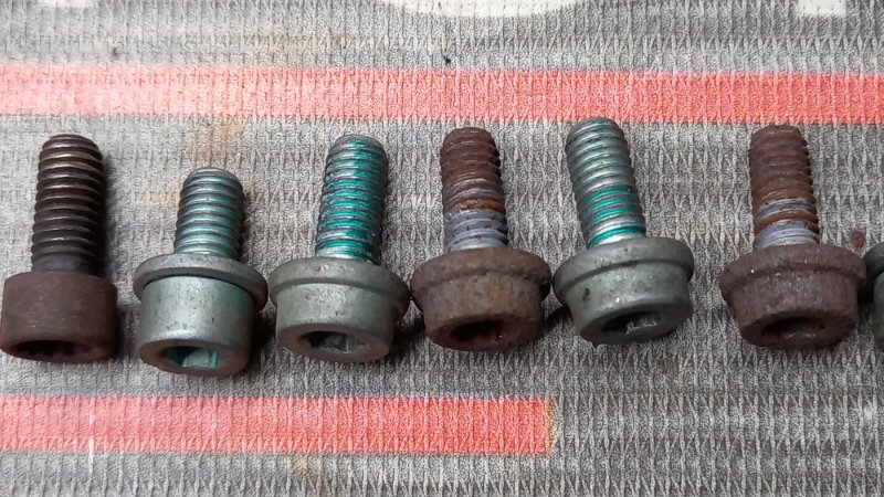 Болты и гайки ДВС, 340 рублей, Красноярск