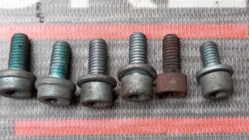 Болты и гайки ДВС, 340 рублей, Красноярск