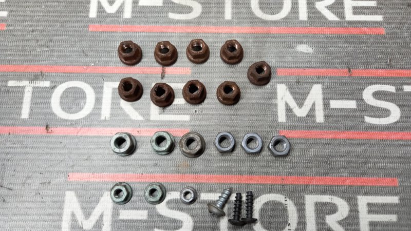 Болты и гайки ДВС, 250 рублей, Красноярск