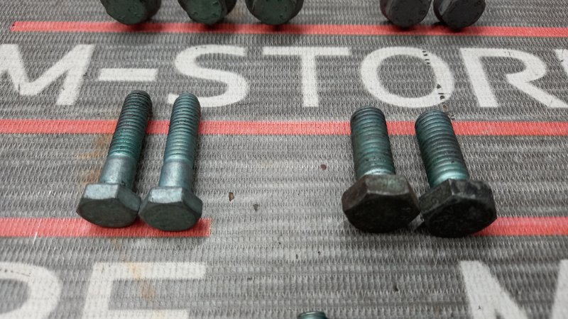 Болты и гайки ДВС, 300 рублей, Красноярск