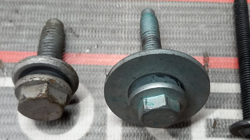 Болты и гайки ДВС, 380 рублей, Красноярск