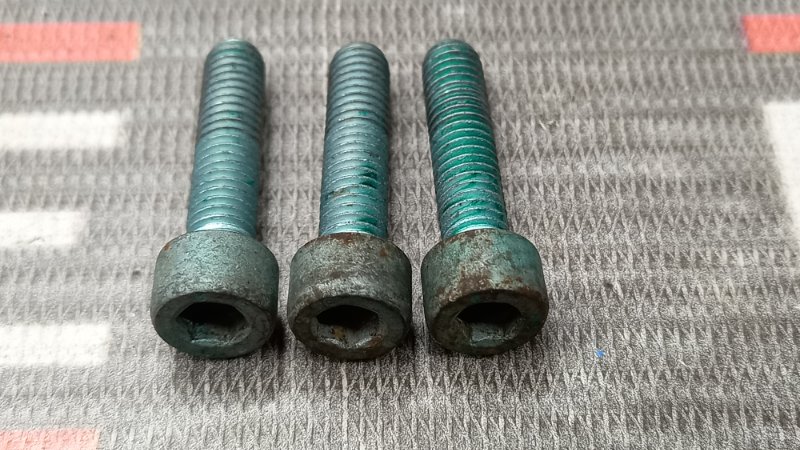 Болты и гайки ДВС, 380 рублей, Красноярск