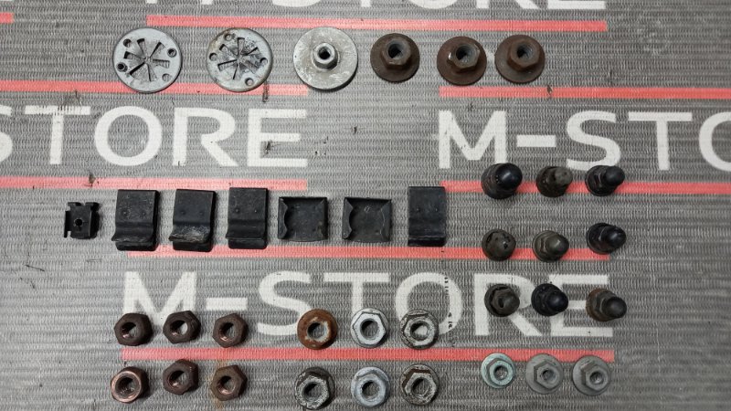 Болты и гайки ДВС, 380 рублей, Красноярск