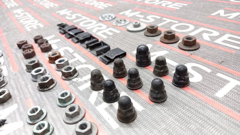 Болты и гайки ДВС, 380 рублей, Красноярск