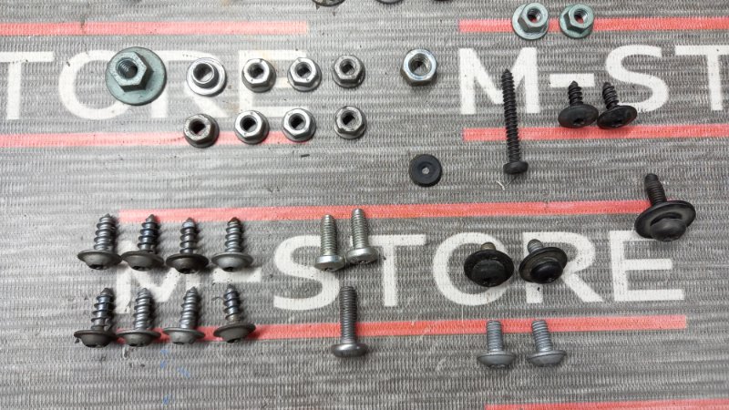 Болты и гайки ДВС, 380 рублей, Красноярск