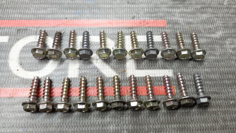 Болты и гайки ДВС, 380 рублей, Красноярск