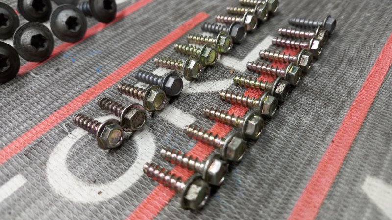 Болты и гайки ДВС, 380 рублей, Красноярск