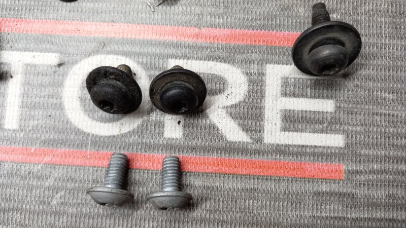 Болты и гайки ДВС, 380 рублей, Красноярск