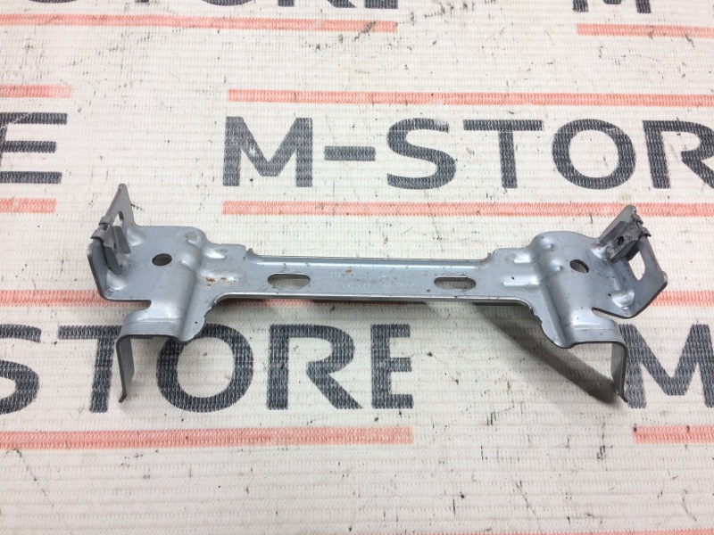 кронштейн центральной консоли, 300 рублей, Красноярск