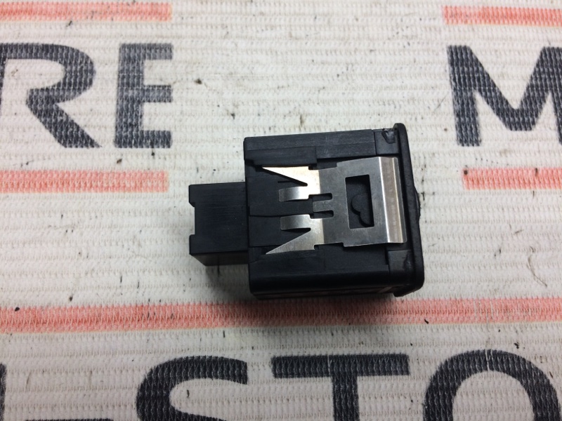 Кнопка освещения панели приборов, 200 рублей, Красноярск