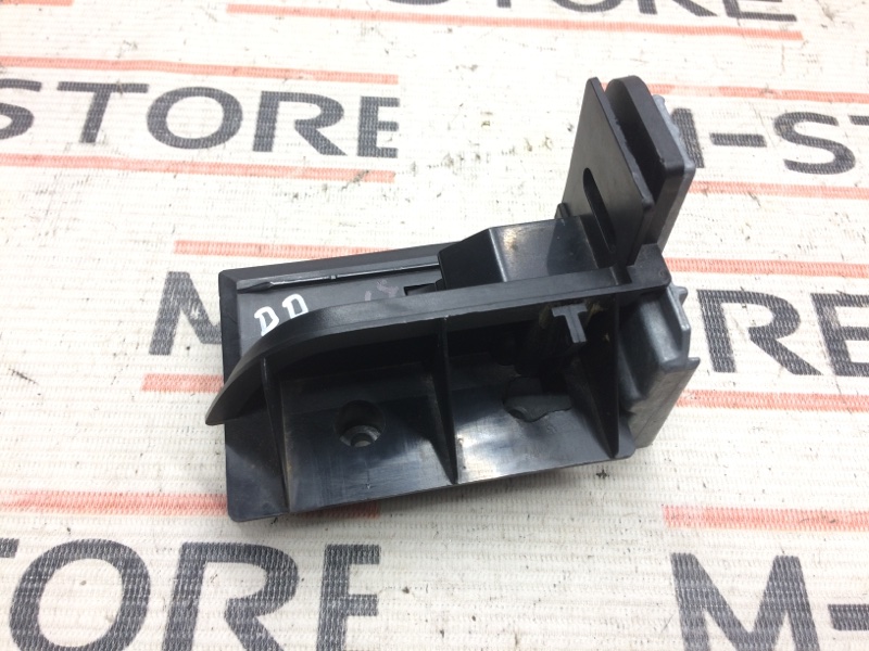 Кронштейн полки багажника, 340 рублей, Красноярск