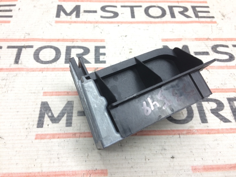 Кронштейн полки багажника, 270 рублей, Красноярск