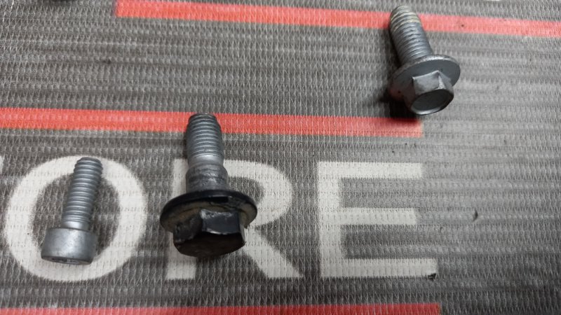 Болты и гайки салона, 450 рублей, Красноярск