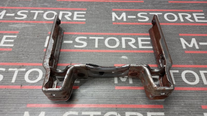 кронштейн центральной консоли, 300 рублей, Красноярск