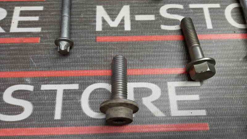 Болты и гайки ДВС, 810 рублей, Красноярск