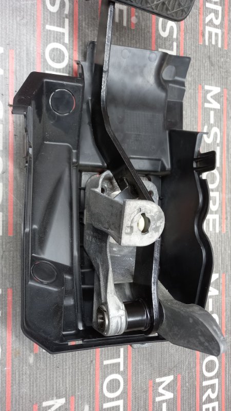 педаль тормоза, 350 рублей, Красноярск