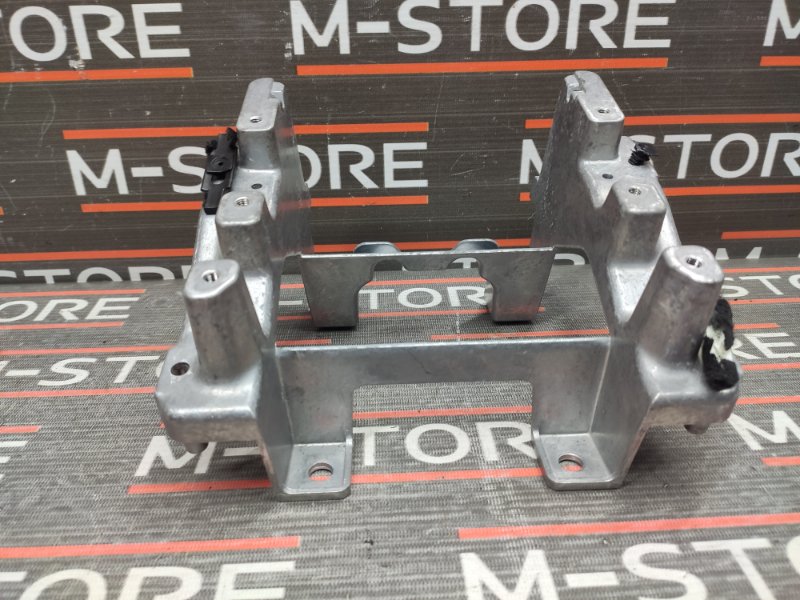 Кронштейн подлокотника, 340 рублей, Красноярск