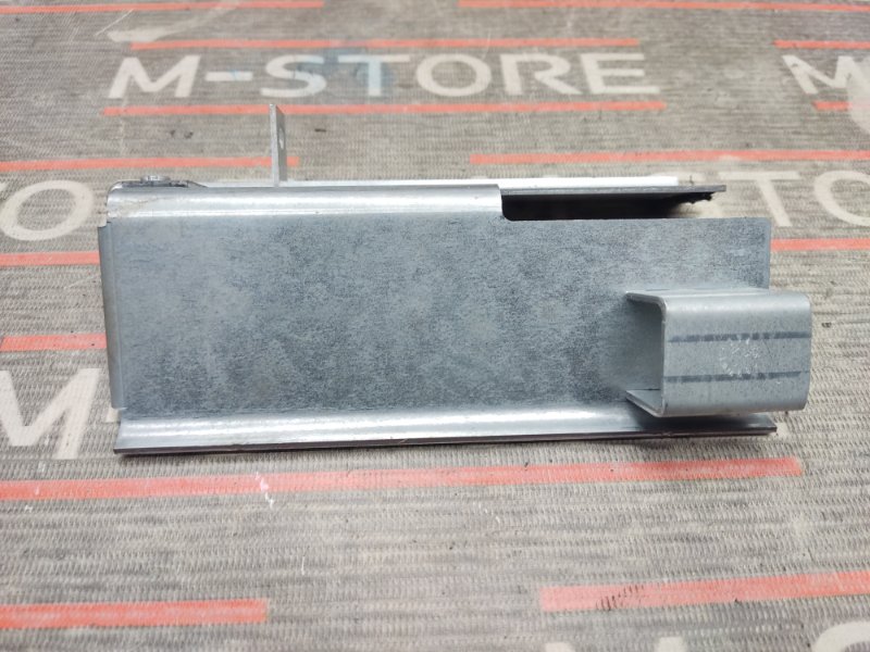 крепление аккумулятора, 210 рублей, Красноярск