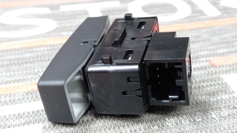 Кнопка центрального замка, 100 рублей, Красноярск