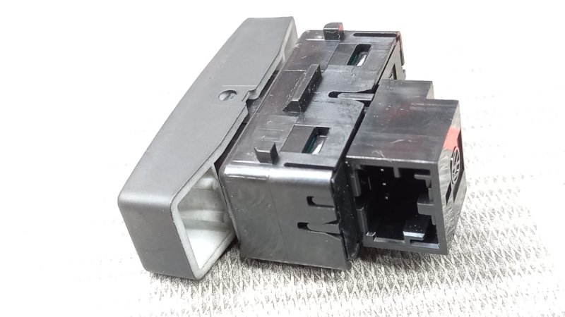 Кнопка центрального замка, 100 рублей, Красноярск