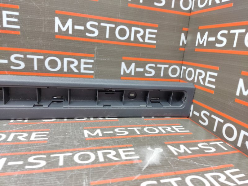 Накладка на порог салона, 350 рублей, Красноярск