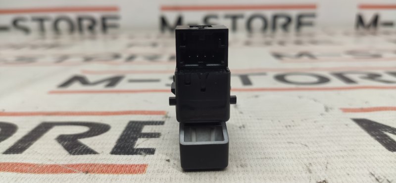 Кнопка центрального замка, 100 рублей, Красноярск