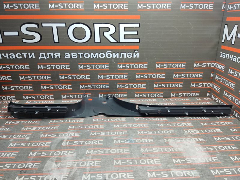 Накладка на порог салона, 350 рублей, Красноярск