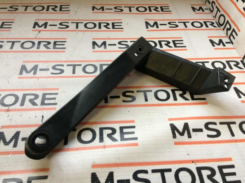 крепление бампера, 200 рублей, Красноярск