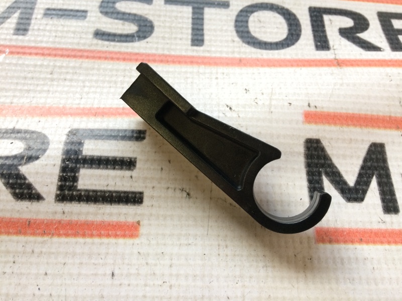 Держатель патрубка системы охлаждения, 200 рублей, Красноярск