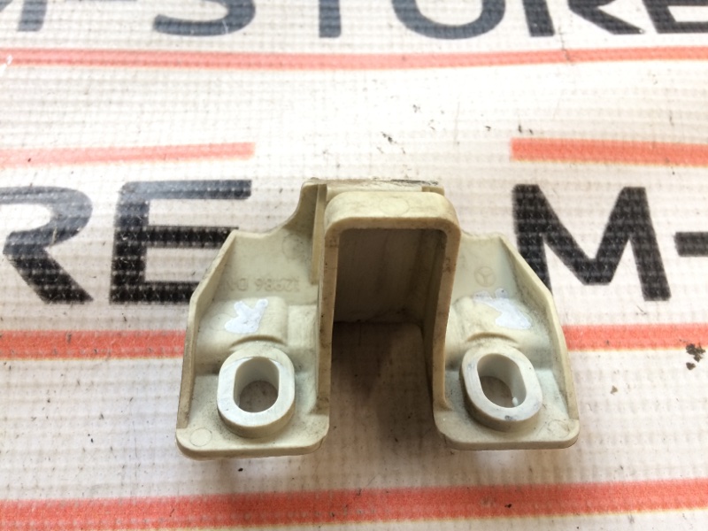 крепление бампера, 340 рублей, Красноярск