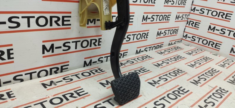 педаль тормоза, 350 рублей, Красноярск