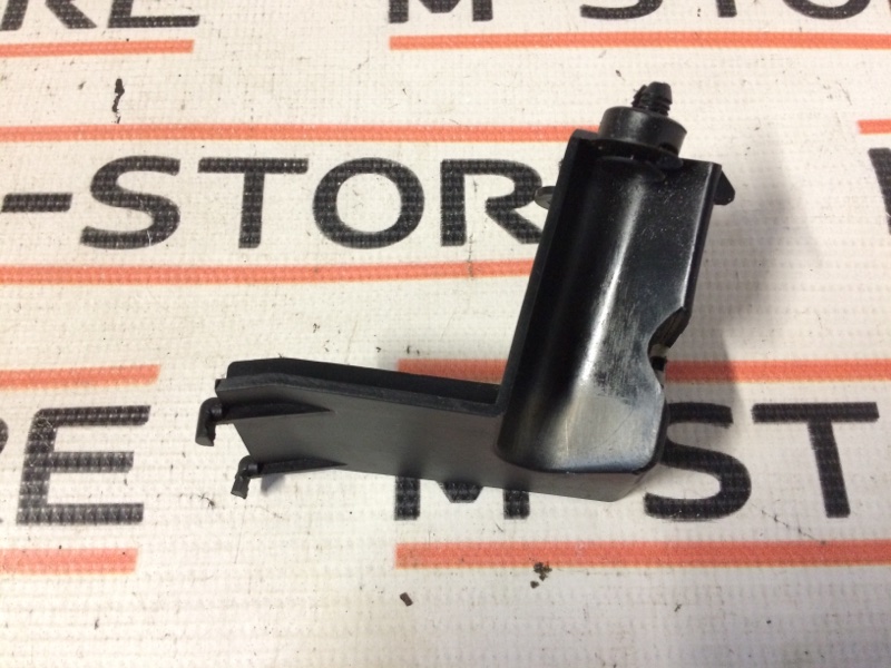 кронштейн, 300 рублей, Красноярск