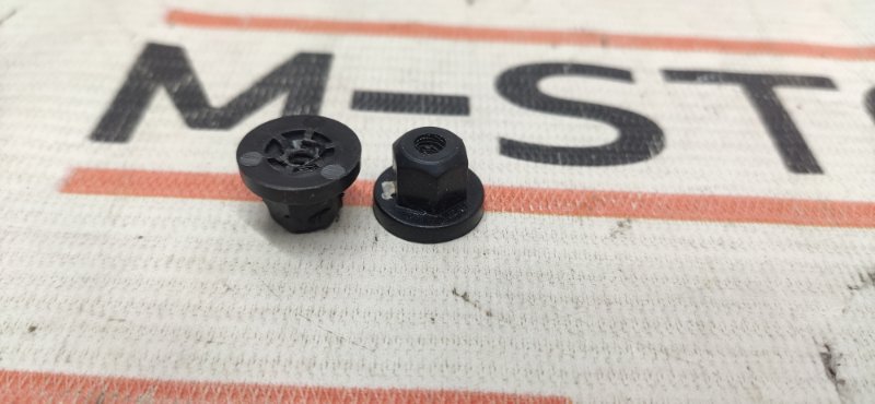 гайка, 300 рублей, Красноярск