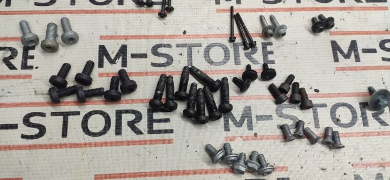 болт, 300 рублей, Красноярск