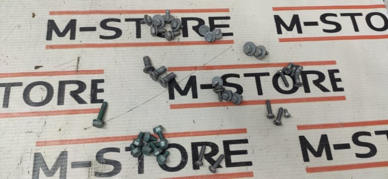 болт, 300 рублей, Красноярск