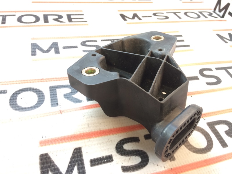 крепление бампера, 380 рублей, Красноярск