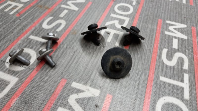 болт, 250 рублей, Красноярск