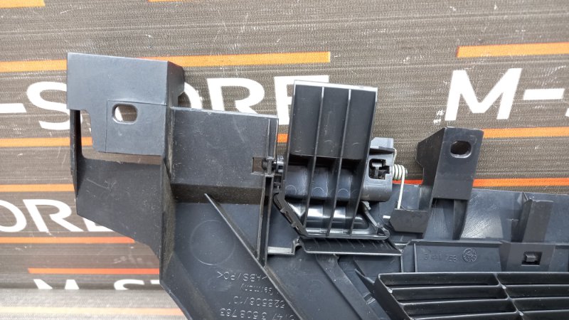 Пластик багажника, 570 рублей, Красноярск