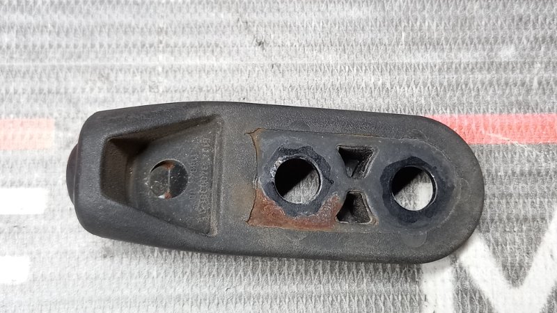 Отбойник багажника, 340 рублей, Красноярск