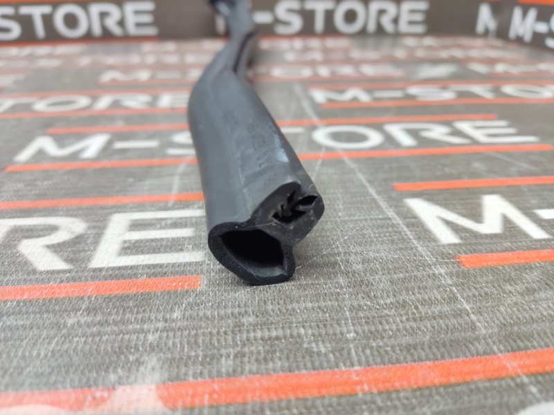 Уплотнитель капота, 340 рублей, Красноярск