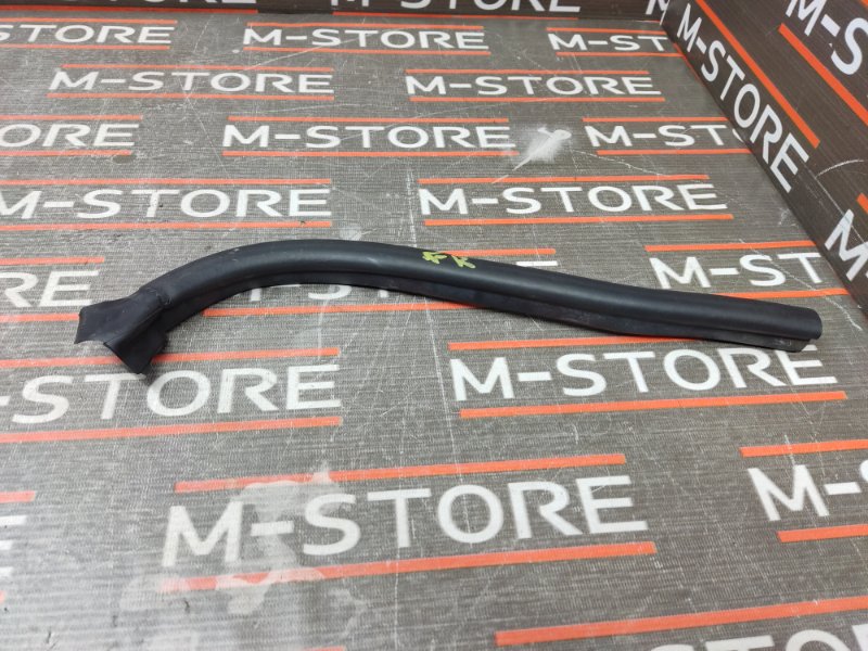 Уплотнитель капота, 340 рублей, Красноярск