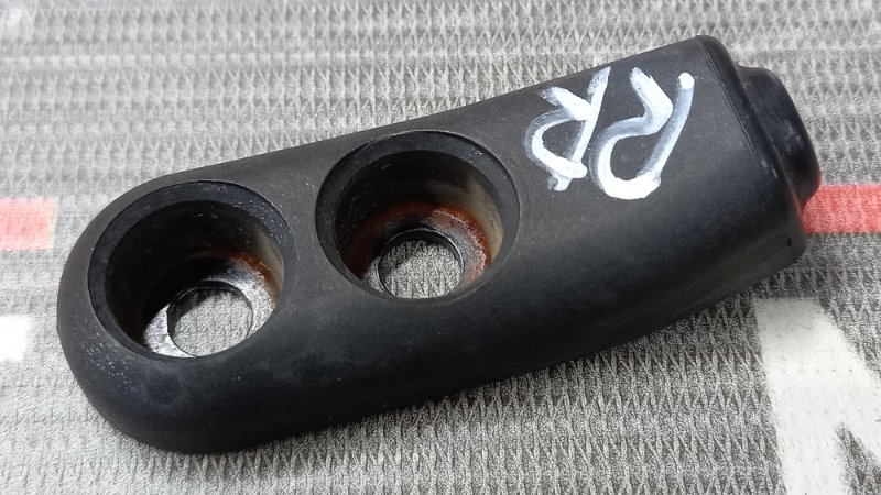 Отбойник багажника, 340 рублей, Красноярск